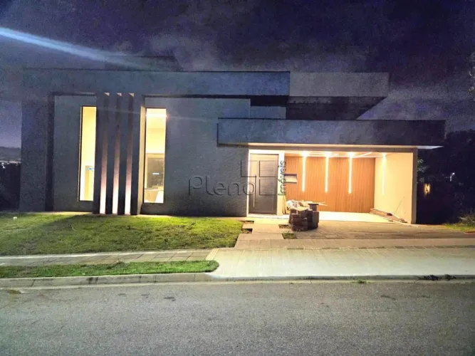 Casa à Venda no Condomínio Ecovilla Boa Vista em Valinhos, no bairro Jardim Portugal.