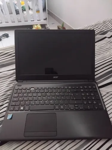 Notebook Acer usado