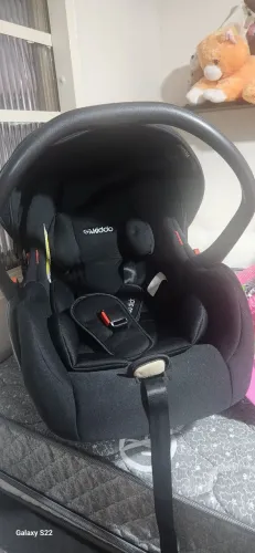Vendo bebe conforto usado poucas vezes