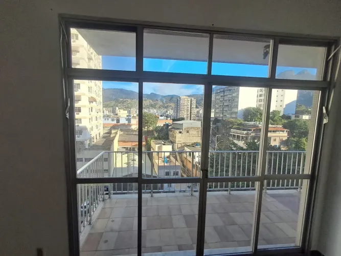 Alugo apartamento 