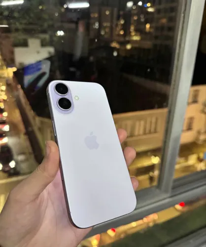 iPhone 17
