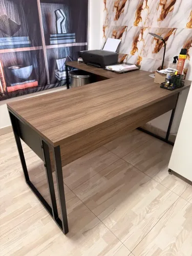 Mesa escritório com 2 gavetas