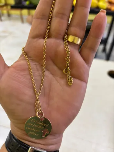 Cordão feminino grosso