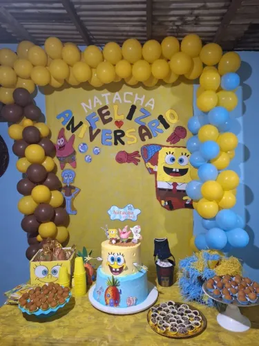 Quer um aniversário lindo e detalhado, mas que caiba no seu bolso?