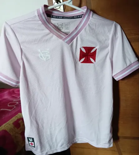 Camisa oficial casual do Vasco da Gama na cor rosa
