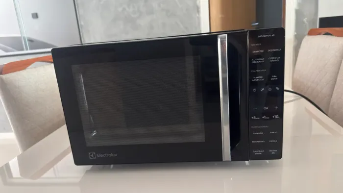 Microondas Eletrolux 23 Litros Seminovo