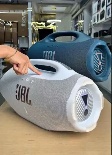 JBL BOMBOX 4
