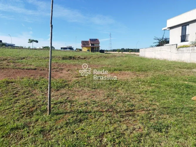 Terreno à venda em Alphaville Brasília- Qd J