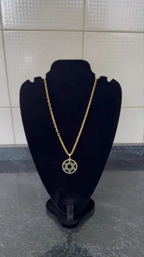 vendo corrente cartier com pingente em ouro 18k