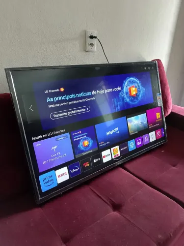 LG 43* Smart Semi Nova - Full HD perfeita