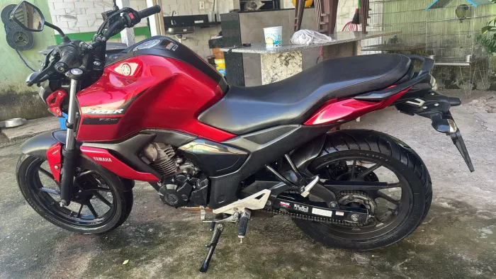 YAMAHA FZ15 ABS 2024 - ÚNICA DONA - IMPECÁVEL