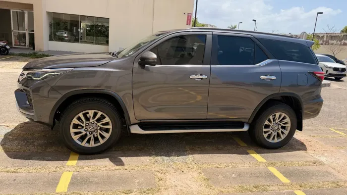 Toyota Hilux SW4 SRX 4X4 2.8 TDI 16V Dies. Aut. 2023