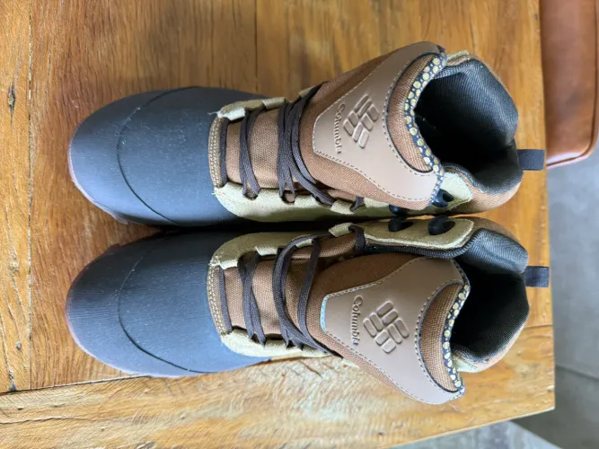 Bota Columbia