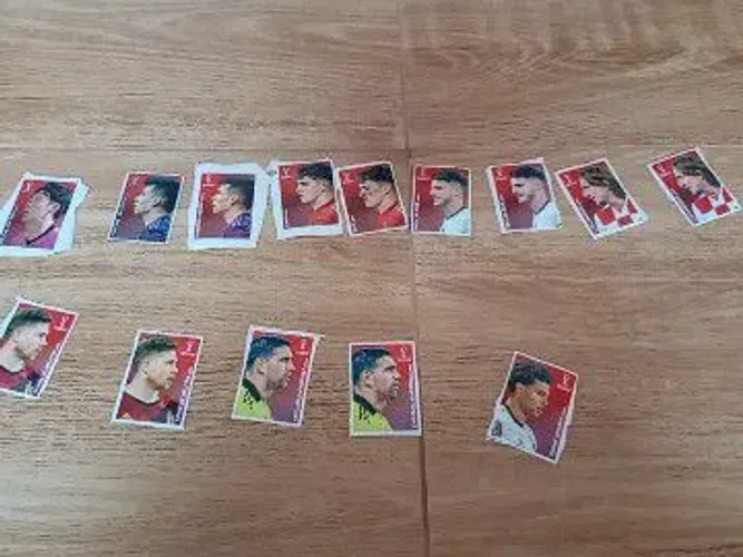 Figurinhas do álbum de 2022