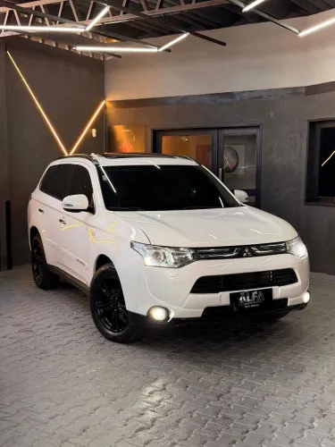 Mitsubishi Outlander 3.0/ GT 3.0 V6 Aut. 2015