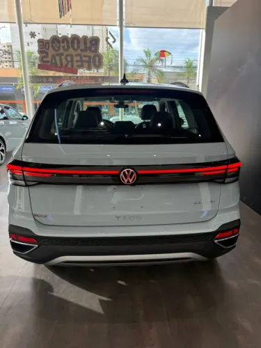 Volkswagen Taos Comfortline 1.4 250 TSI Flex AUT 2026