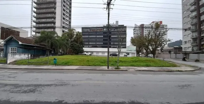 TERRENO PARA LOCAÇÃO NA OTTO BOEHM