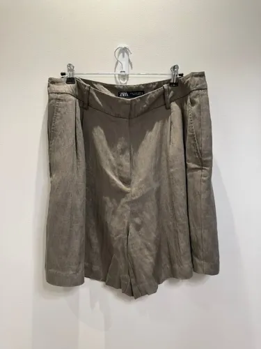 Zara - Shorts de alfaiataria