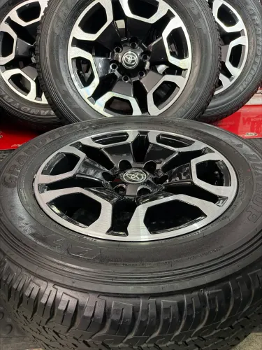 Rodas aro 18 original Toyota