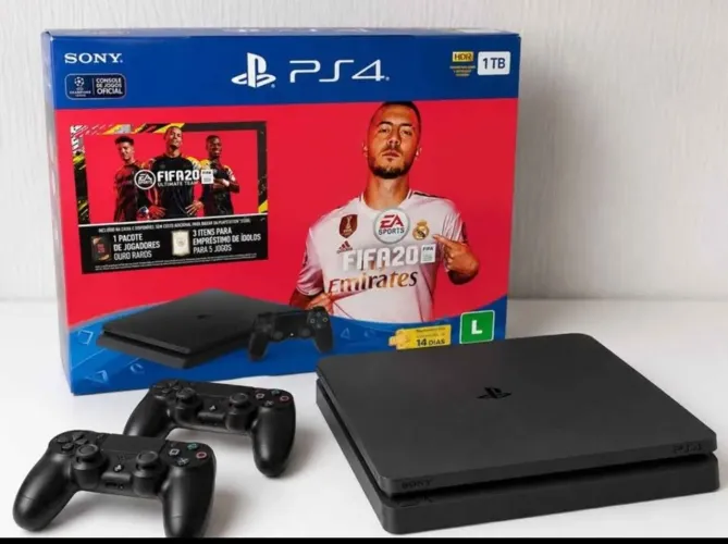PS4 zerado 1Tb. 2 manetes e vários jogos.