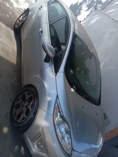 Ford Fiesta SE 1.6 16V Flex 5P 2012
