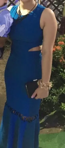 Vendo vestido de festa