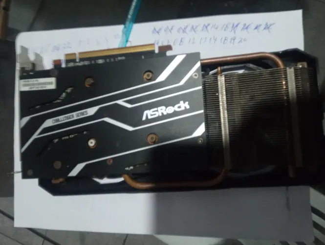 Vendo placa de video rx 6600 Challenger