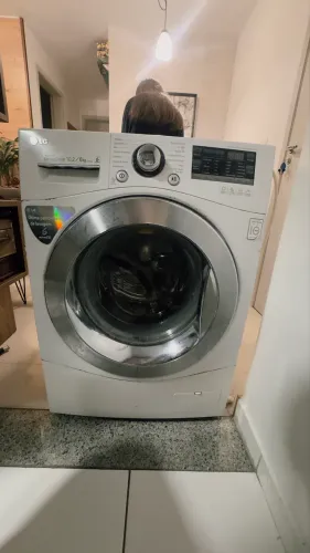 Lava e seca LG