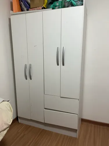 Doação guarda-roupa