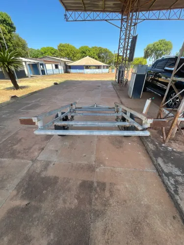 Chassi de carrocinha - usado