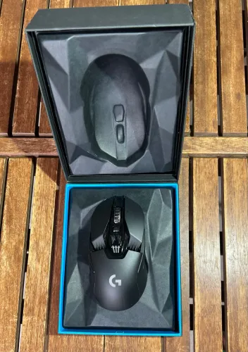 Vendo Mouse gamer Logitech sem fio NOVO