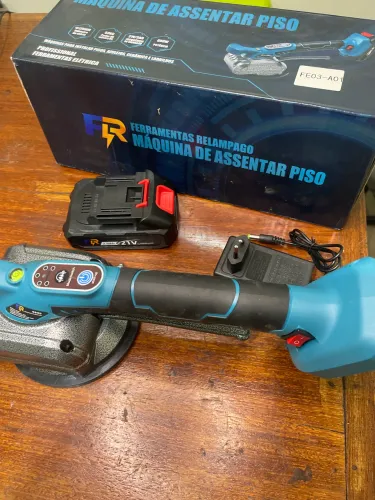 Maquina De Assentar Piso Elétrica bateria