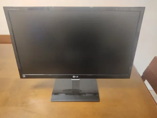 Monitor LED LCD LG Flatron E2360V 23 Polegadas Tela Plana Widescreen Full HD 