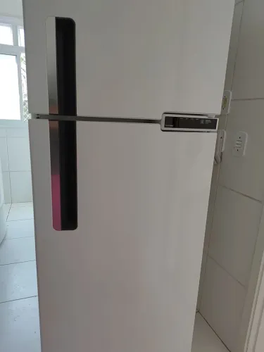 Geladeira semi nova
