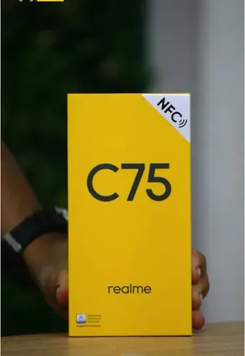 Realmi c75