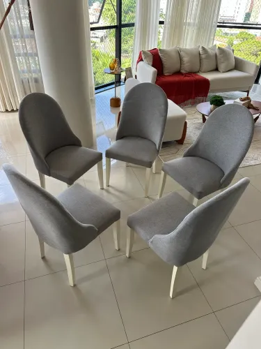 Vendo cadeiras novíssimas