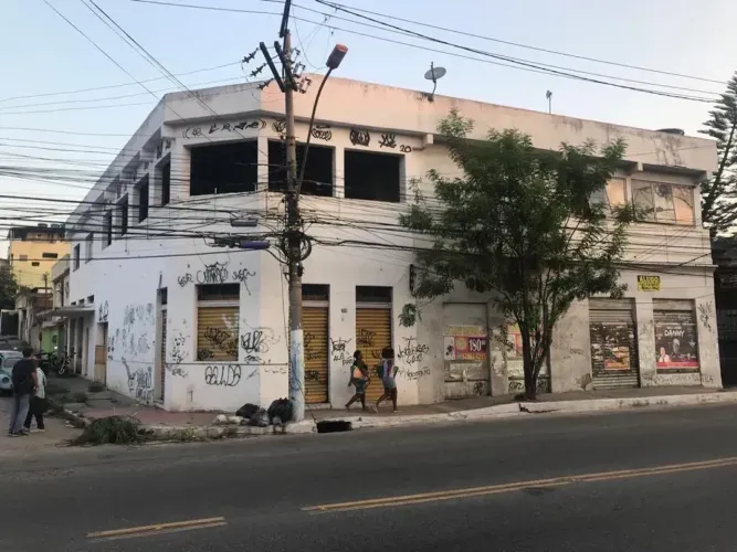 Prédio Comercial com 280 Metros Santa Catarina