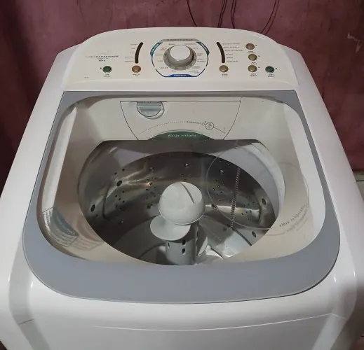 Máquina de lavar Electrolux 12kg 