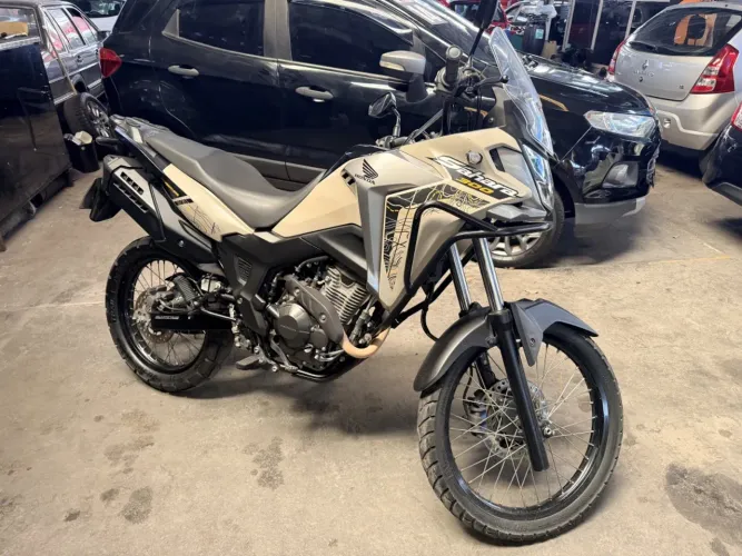 Honda Xre 300 sahara adventure 2024