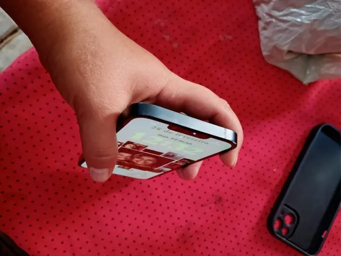 iPhone 13 normal