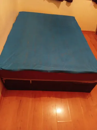 Doação de 1 base de cama Box de Casal