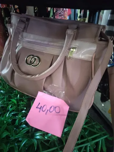 Por. 40. - Bolsa feminina