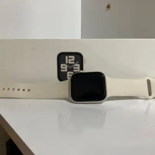 Apple Watch SE GPS - Pulseira esportiva estelar