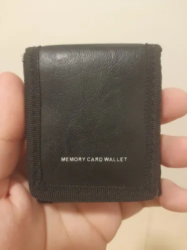 Carteira para guardar cartão de memória [POUCO USADO]