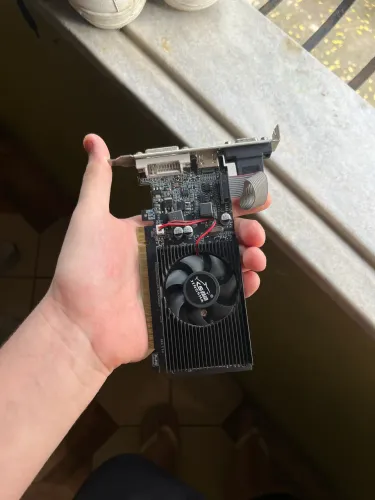 PLACA DE VÍDEO GT 610