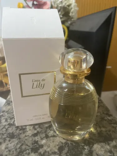 Perfume Lily o Boticário tradicional 
