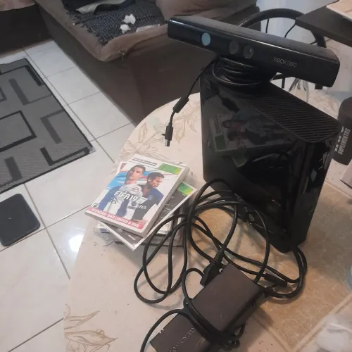 Xbox 360 com todos os fios OBS:não é rtx, ele só lê genéricos