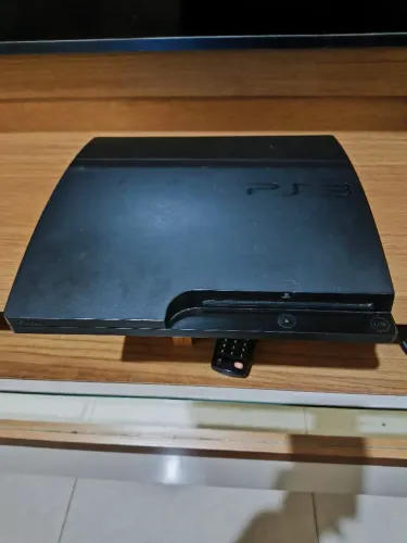 Play station 3  desbloqueado hen dois controles 