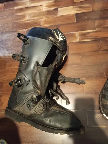 Bota de trilha