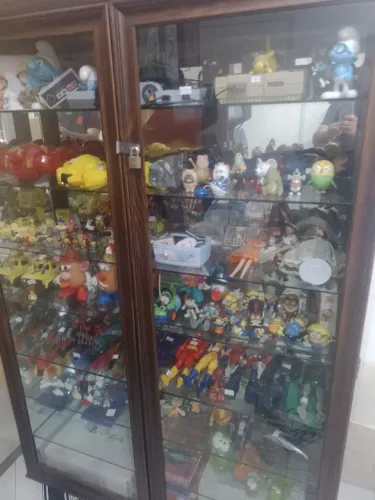 Brinquedos e vídeo game antigos